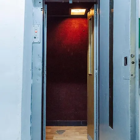 Center - 180 View - Terrace *