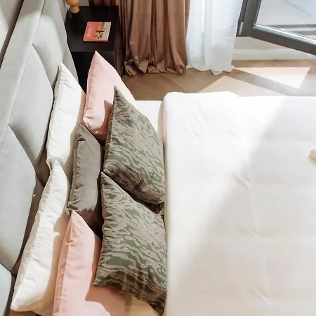 Apartment Center - 180 View - Terrace Bukarest