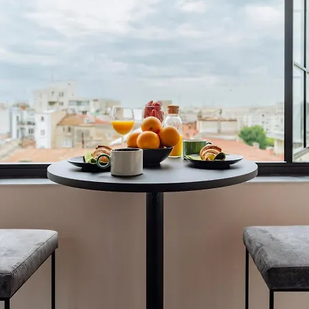 Center - 180 View - Terrace בוקרשט