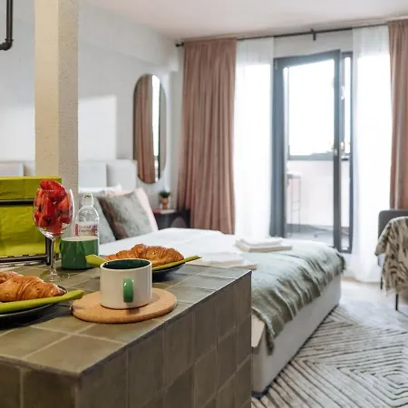 Center - 180 View - Terrace Апартаменты